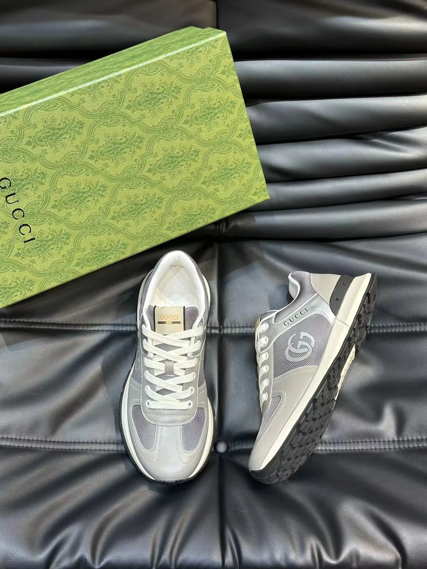 Factory price: 460💰Gucci new men's shoes GUCCI [Lightning] latest shoes are shipped. Original quality, fashionable, made of special materials, sheepskin lining, brand new packaging. The foot feels super comfortable and the workmanship is impeccable. Size: 38-45, Dingyi 45